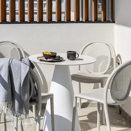 Cavo Dio 5 - Beachfront Bliss - Cozy Pool Sunsets Apartment Dhiminio